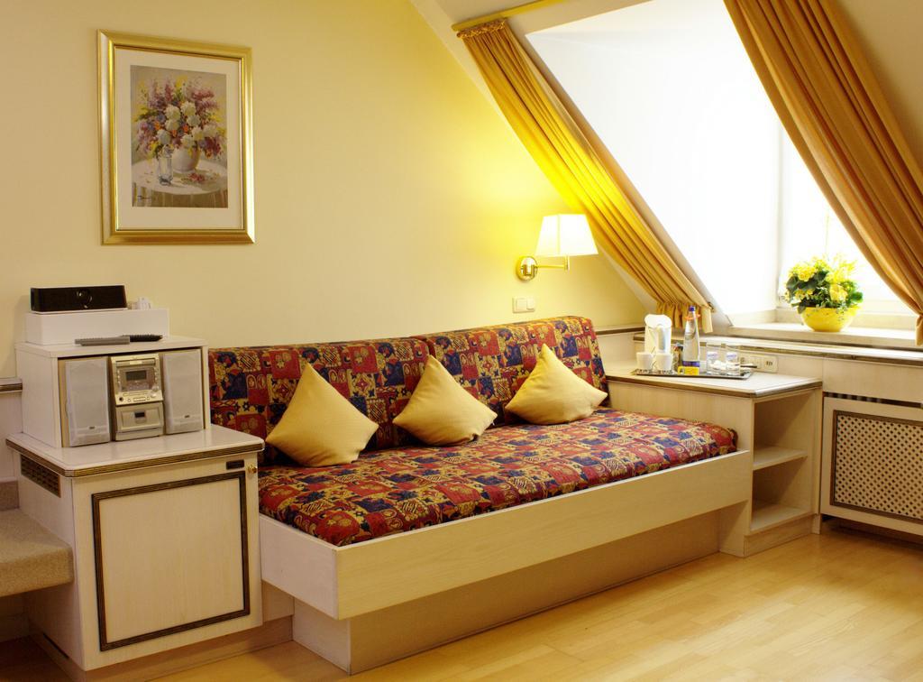 Appartementpension Zum Zacherl เฟลด์เคอร์เชิน ภายนอก รูปภาพ
